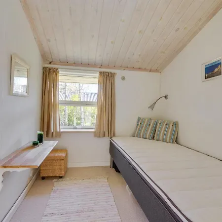 Amabel - 200m From The Sea By Interhome